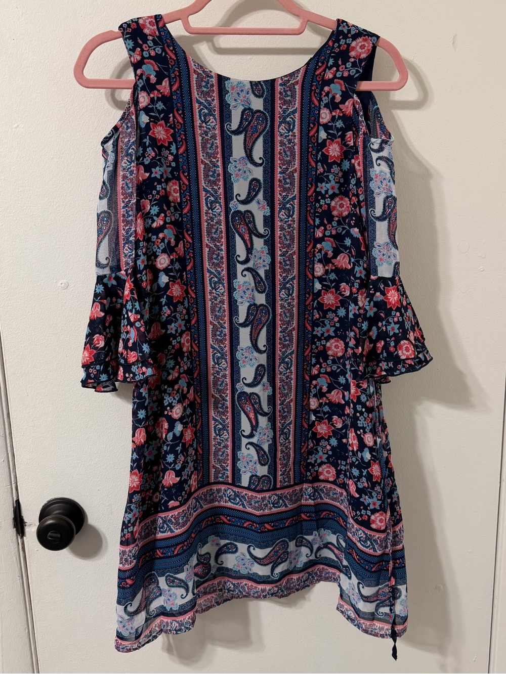 lilt Navy and Pink Paisley Cold-Shoulder Mini Dress
